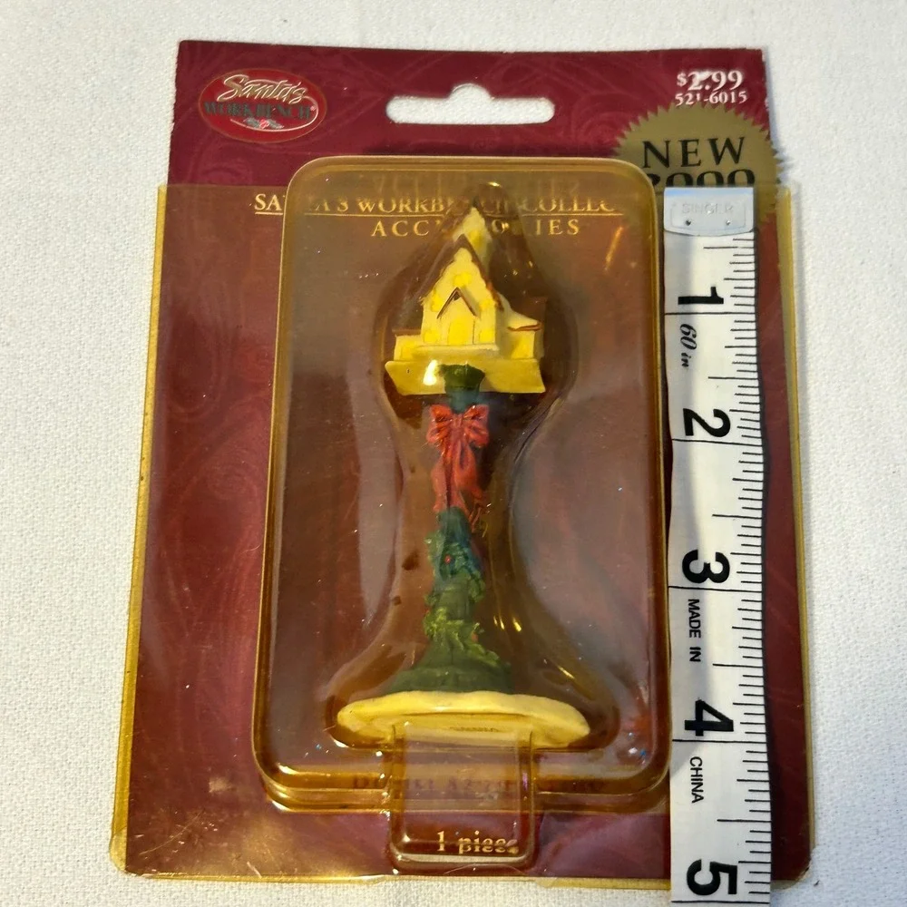 Santa Workbench Collection New 2000 Design Miniature Church Accessory Decoration
